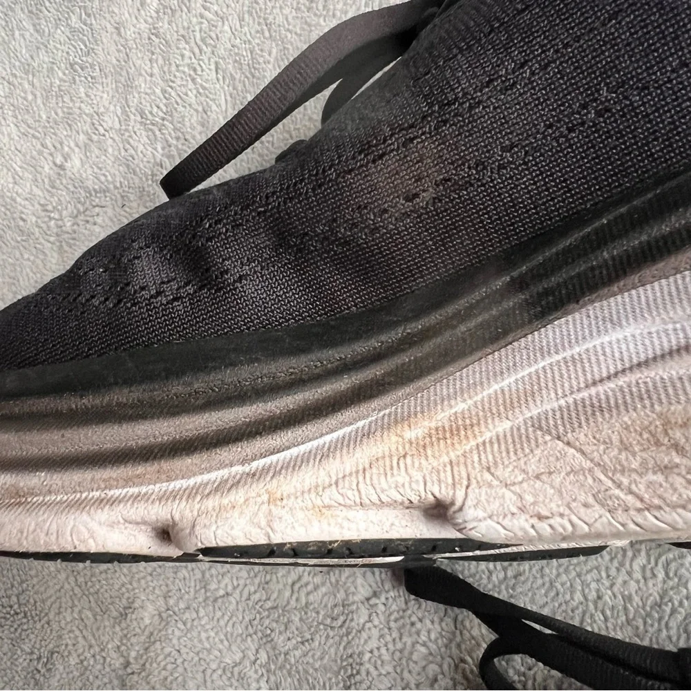 Hoka One One Bondi 8 Women's Wide Cushioned Running Shoe Sneaker Black White 8.5 - Picture 14 of 17